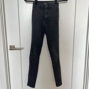Black Highwaisted Jeans